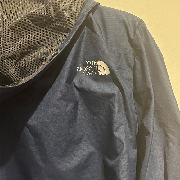 The North Face Men's Navy and Gray Windbreaker - Picture 12 of 14